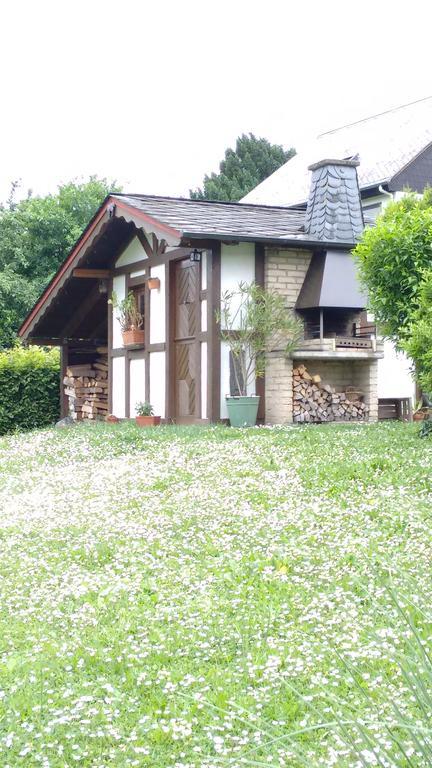 Gaestehaus Kiesgen-Mendgen Bernkastel-Kues Exteriér fotografie