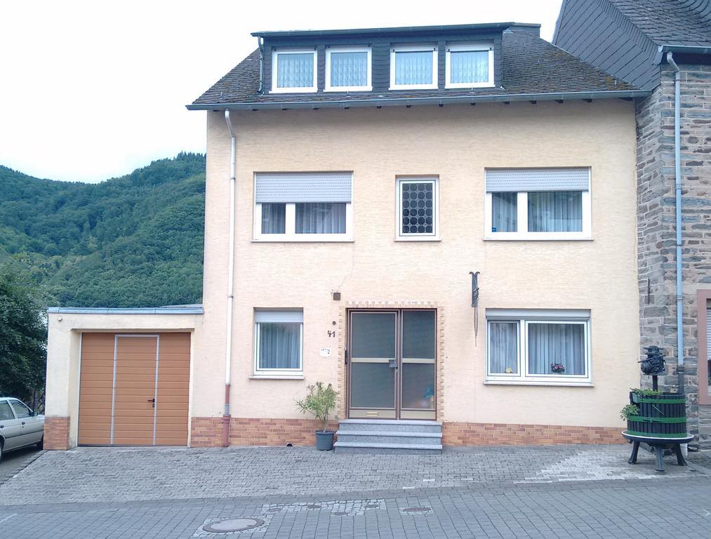 Gaestehaus Kiesgen-Mendgen Bernkastel-Kues Exteriér fotografie